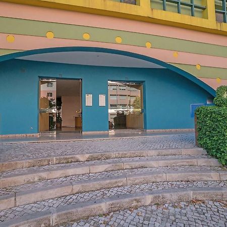 1-Minute Walk To The Metro And 2 To The Supermarket Lisboa Екстериор снимка