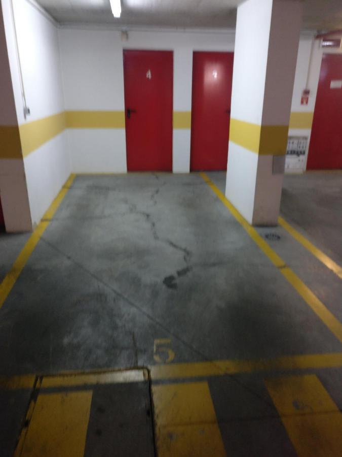 1-Minute Walk To The Metro And 2 To The Supermarket Lisboa Екстериор снимка